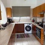 Eflisian 度假居 Paphos