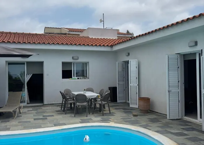 Sunset Semesterbostad *