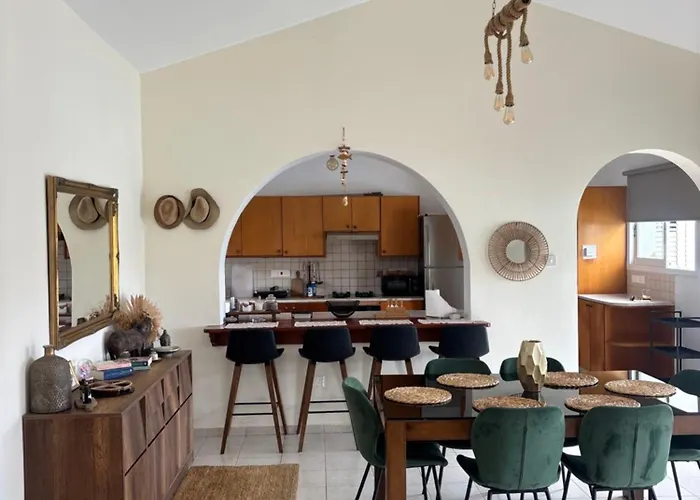 Sunset Semesterbostad *